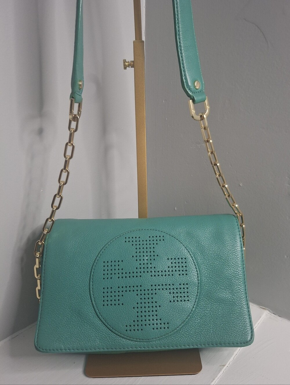 Tory Burch Logo Flap Crossbody Bag Aqua Teal Leather Gold Chain Great Condition